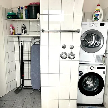 Spr-helle Mit Balkon, Ebk, Wlan, Netflix, 24 Stunden Self Checkin شقة *