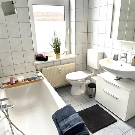 Spr-helle Mit Balkon, Ebk, Wlan, Netflix, 24 Stunden Self Checkin شقة *