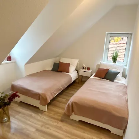 Spr-helle Mit Balkon, Ebk, Wlan, Netflix, 24 Stunden Self Checkin Springe